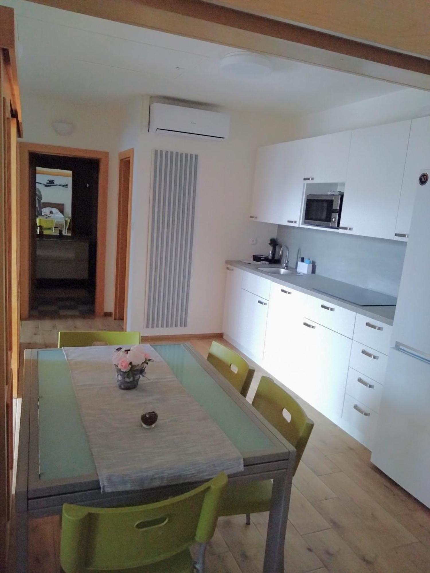 Ferienwohnung Bile Domky Lednice Exterior foto