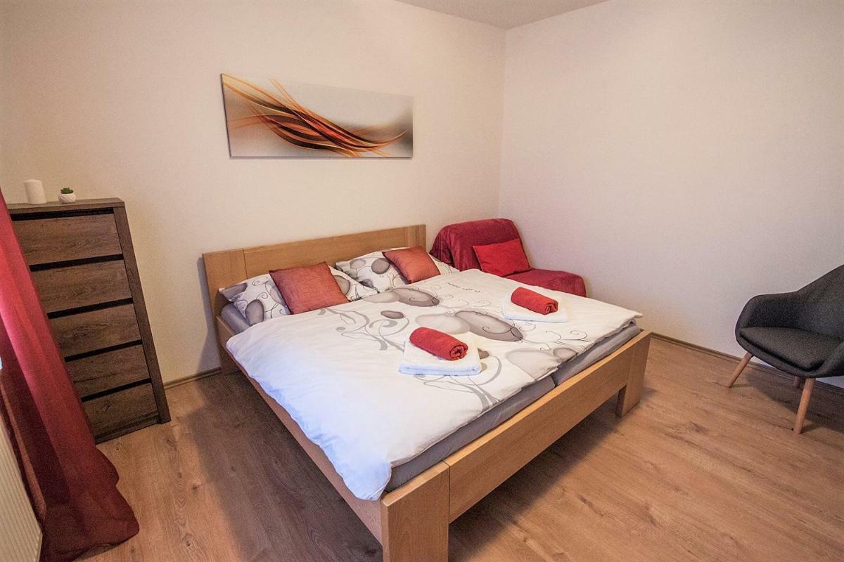 Ferienwohnung Bile Domky Lednice Exterior foto